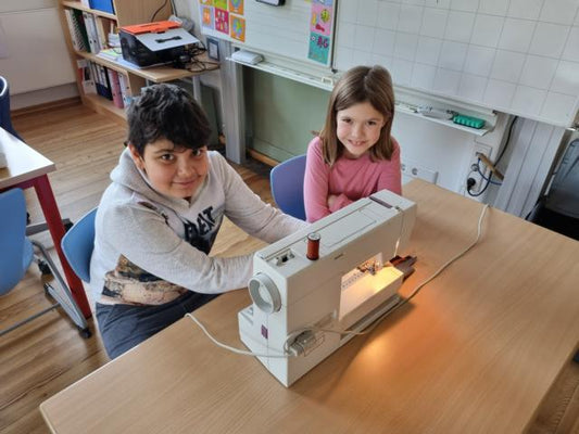 Was wir alles lernen in der Handarbeits-AG an der RvGS