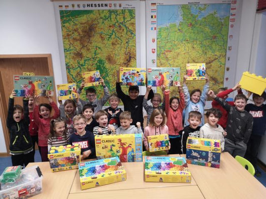 Neue Spiele und Lego an der RvGS