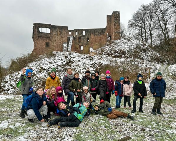 Die RvGS macht einen Waldtag im Schnee