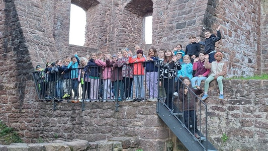 Ein großes Abenteuer: Grundschüler der RvGS erleben aufregende Lesenacht mit Burgwanderung