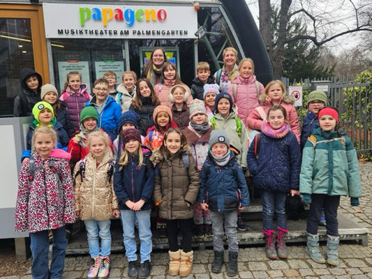 Die RvGS schnuppert Theaterluft in Lummerland